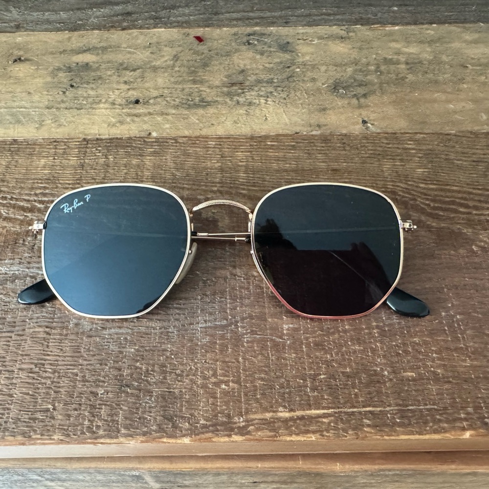 New without Tag - Ray-Ban Hexagon Polarized Sunglasses - Black and Gold